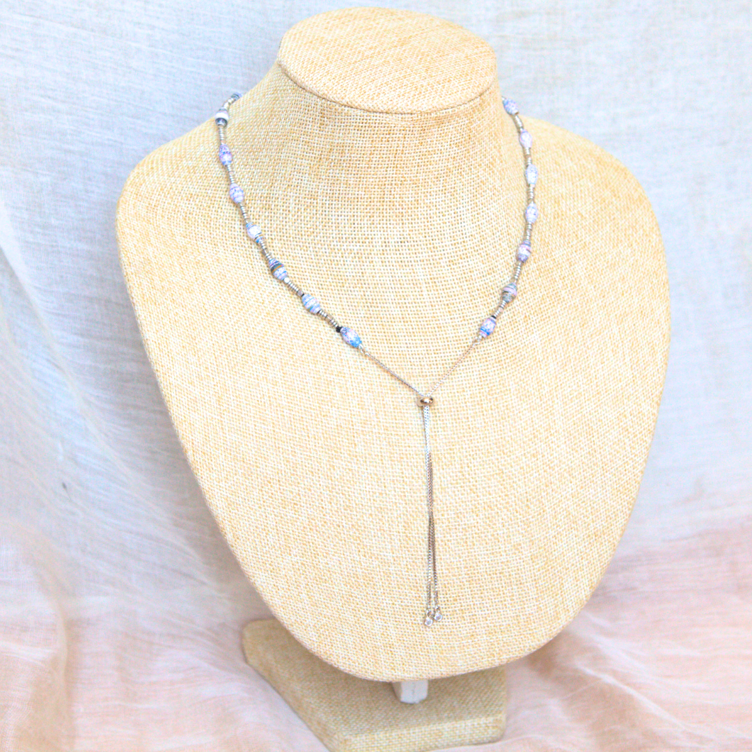 Sliding Bow Necklace in Silver