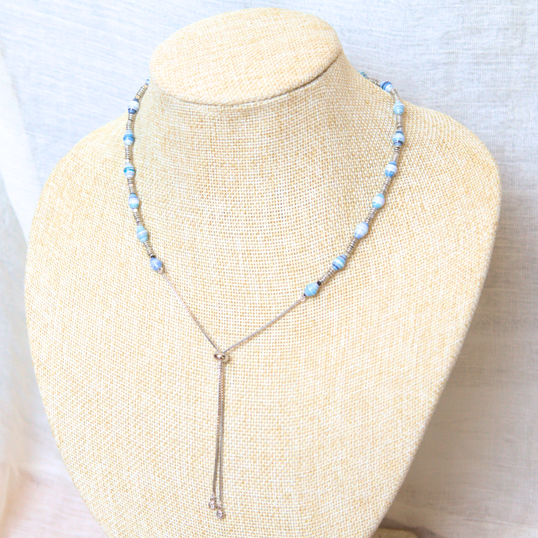 Sliding Bow Necklace in Silver